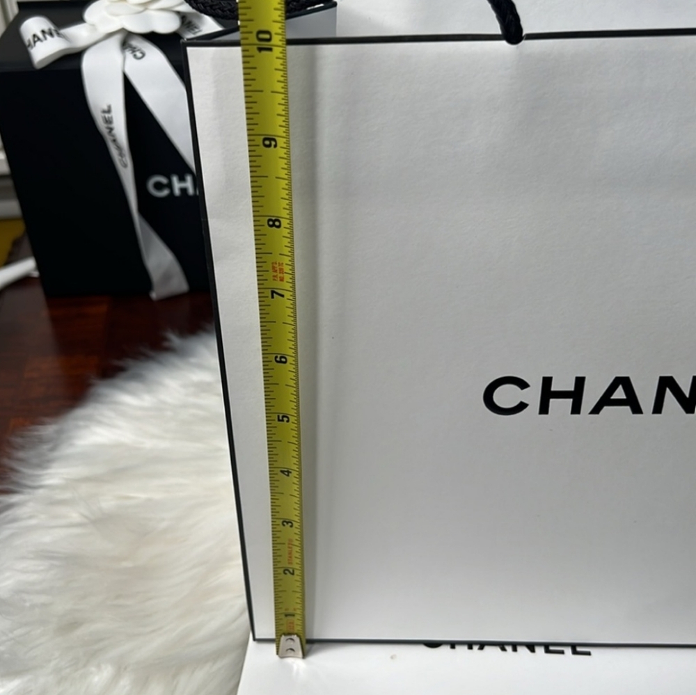Empty Chanel White Shopping Bag NWOT 10.5" H x 11.5" W x 5" D - Picture 5 of 8